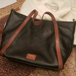 Fossil purse
